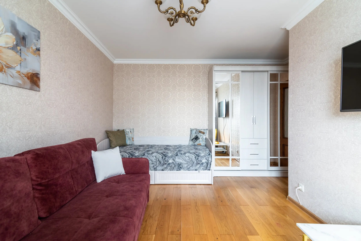 Квартира Двухкомнатная квартира у метро Минская, Парк Победы