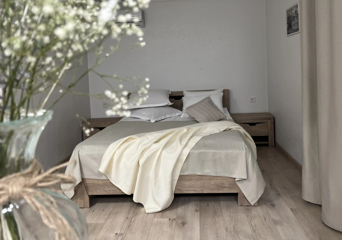 Апартаменты Scandi c двориком для курения, пр. Калинина 38 (1)