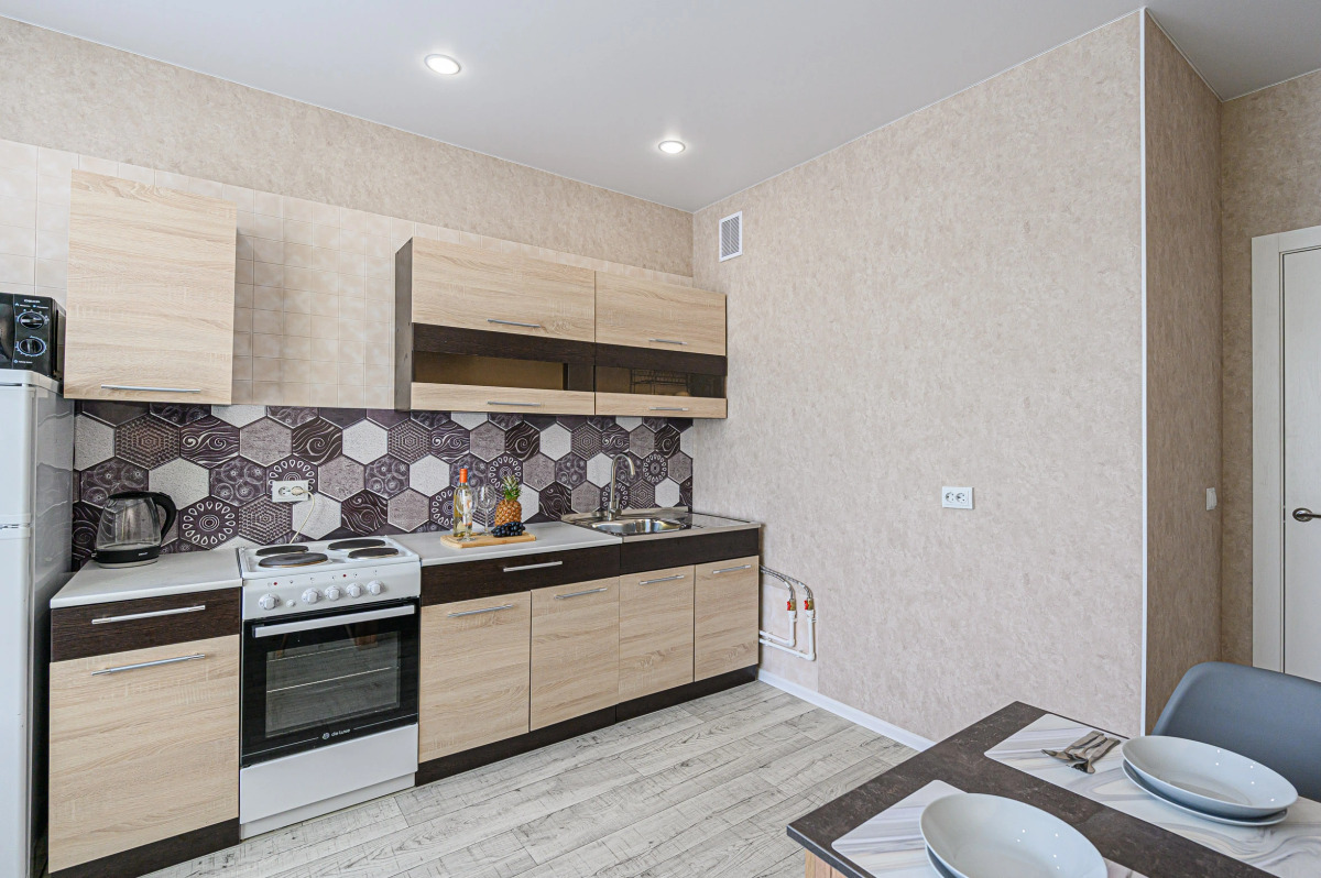 Апартаменты двухкомнатные Stepanenkov на Большевистской 32 на 8 этаже