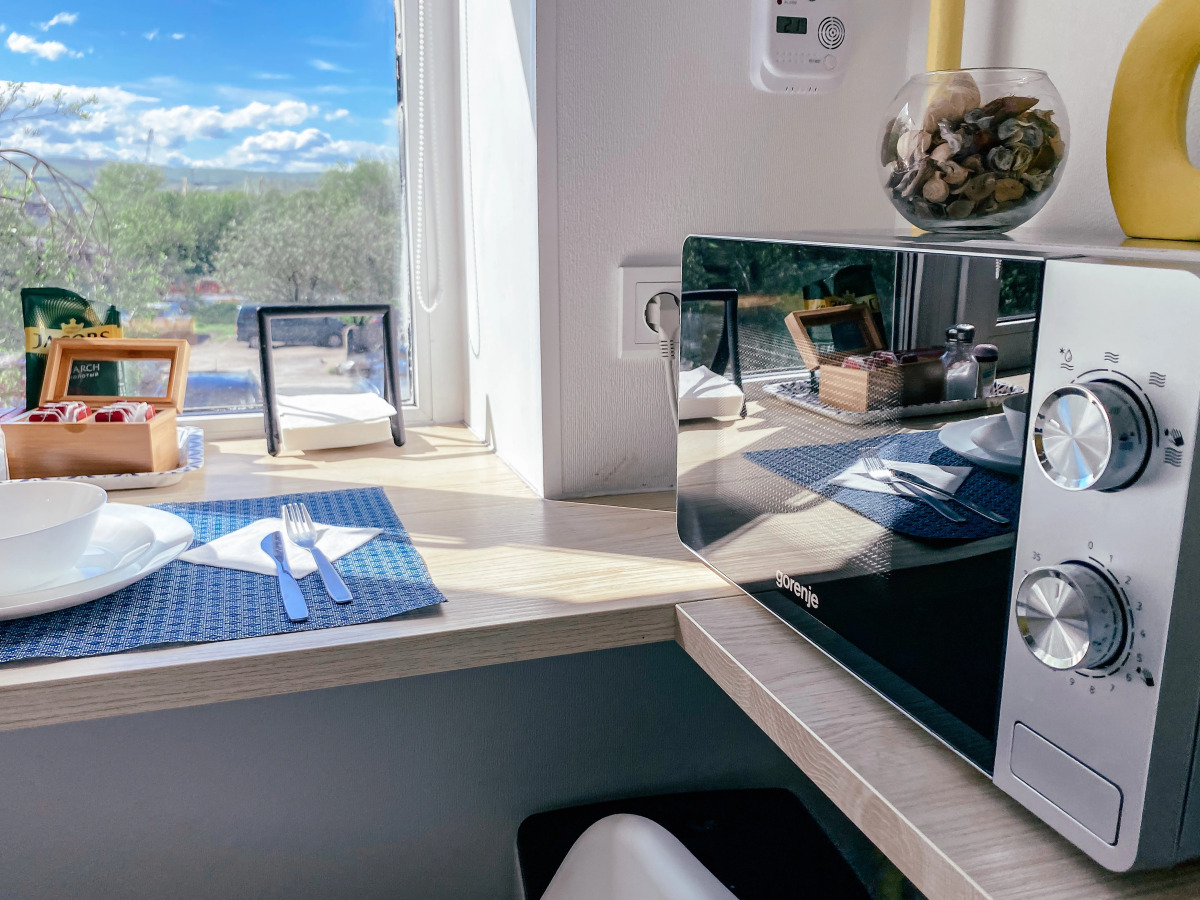 Arctic House Yellow в центре города