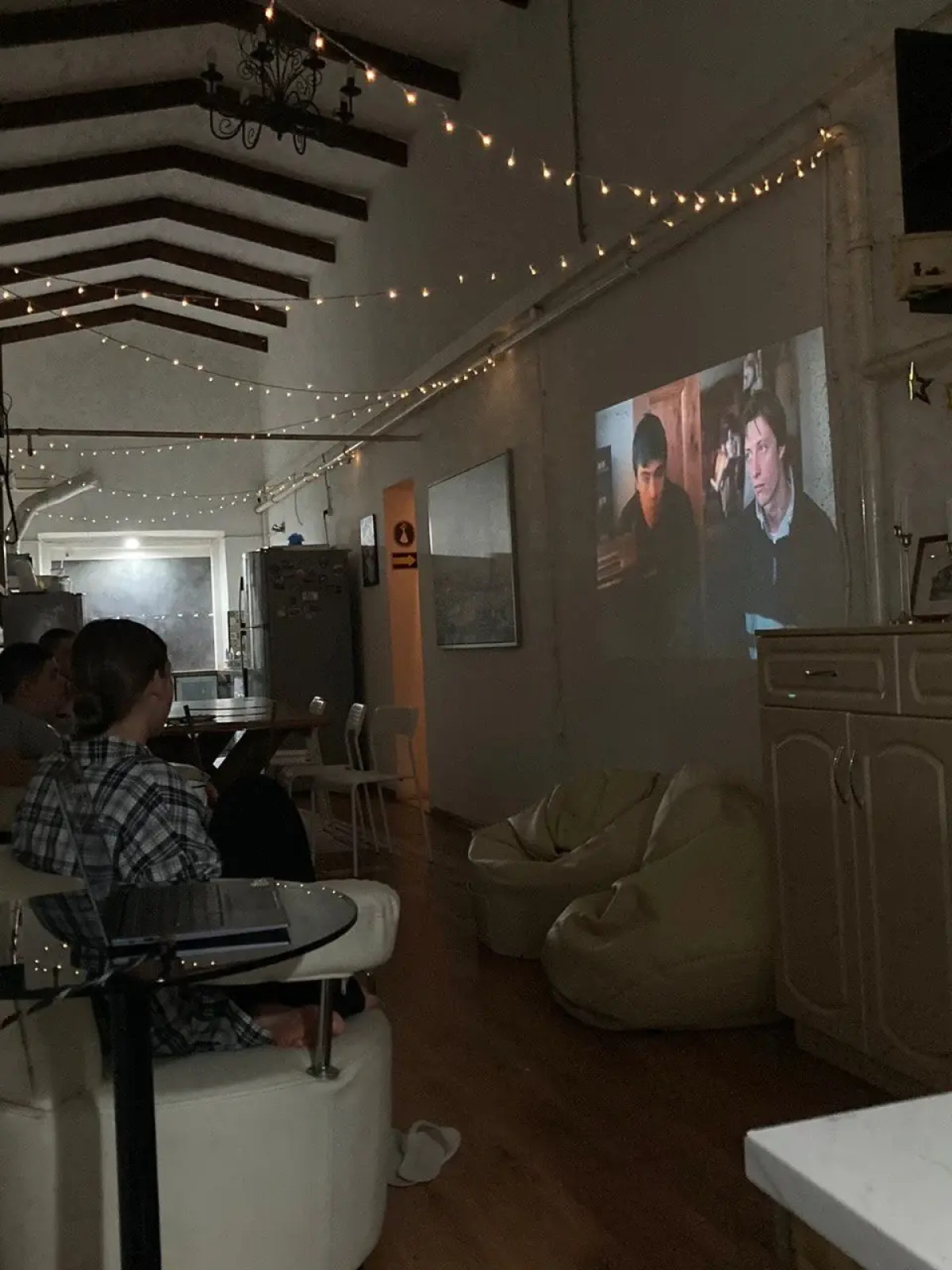 Хостел Петя и Волк