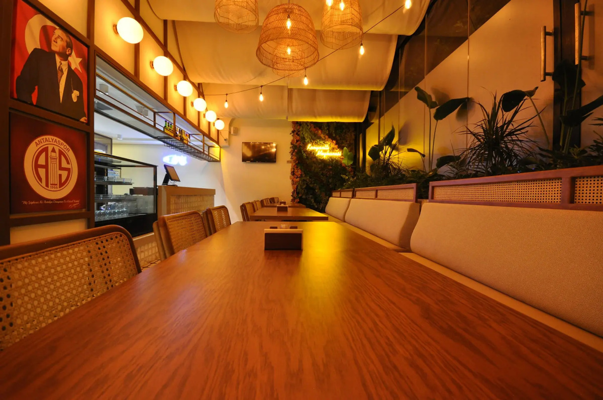 Отель Mic Royal