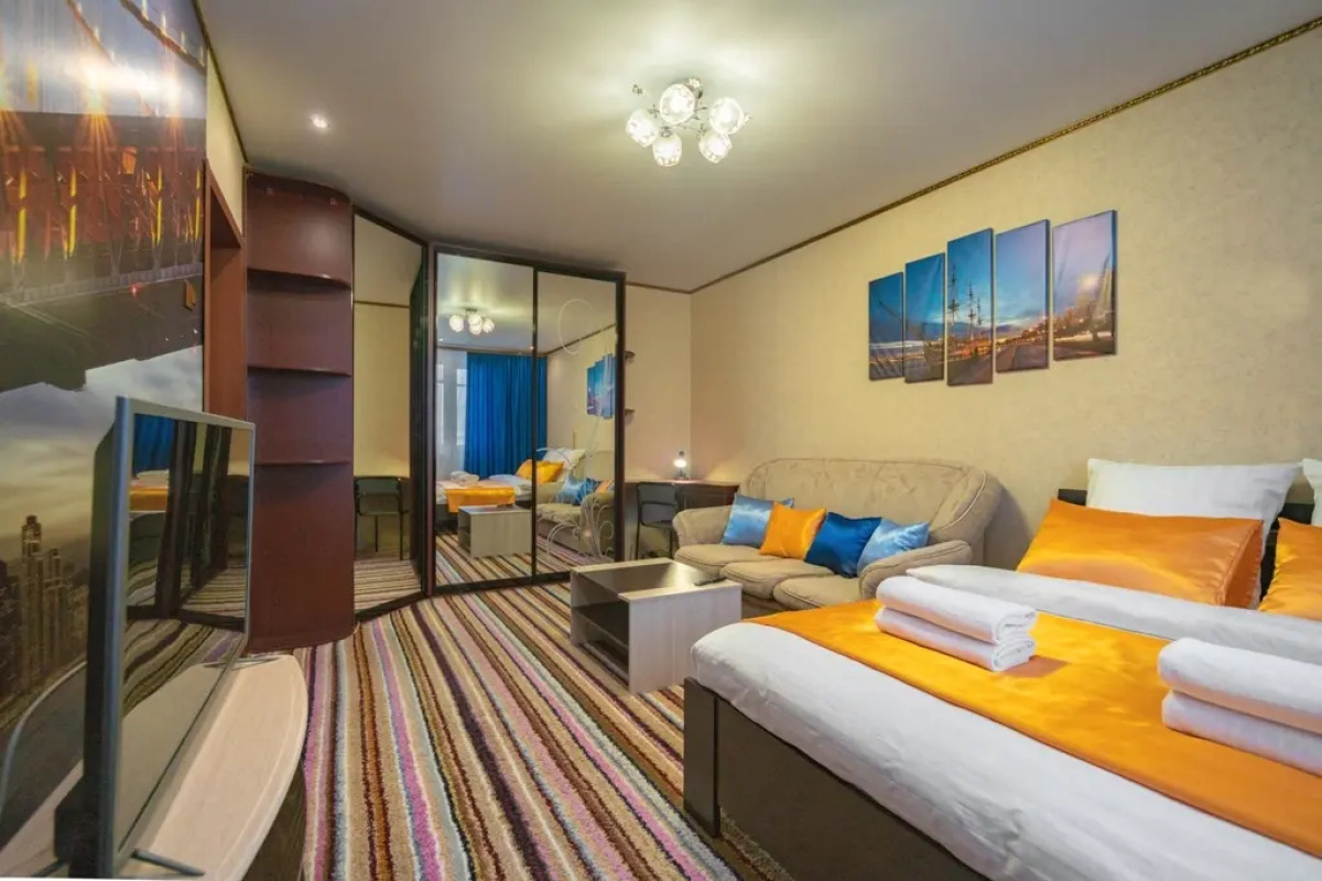 Апартаменты Пять Звёзд с видом на Обь