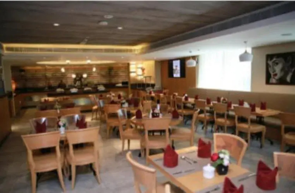 Versailles by Vieras Hotel