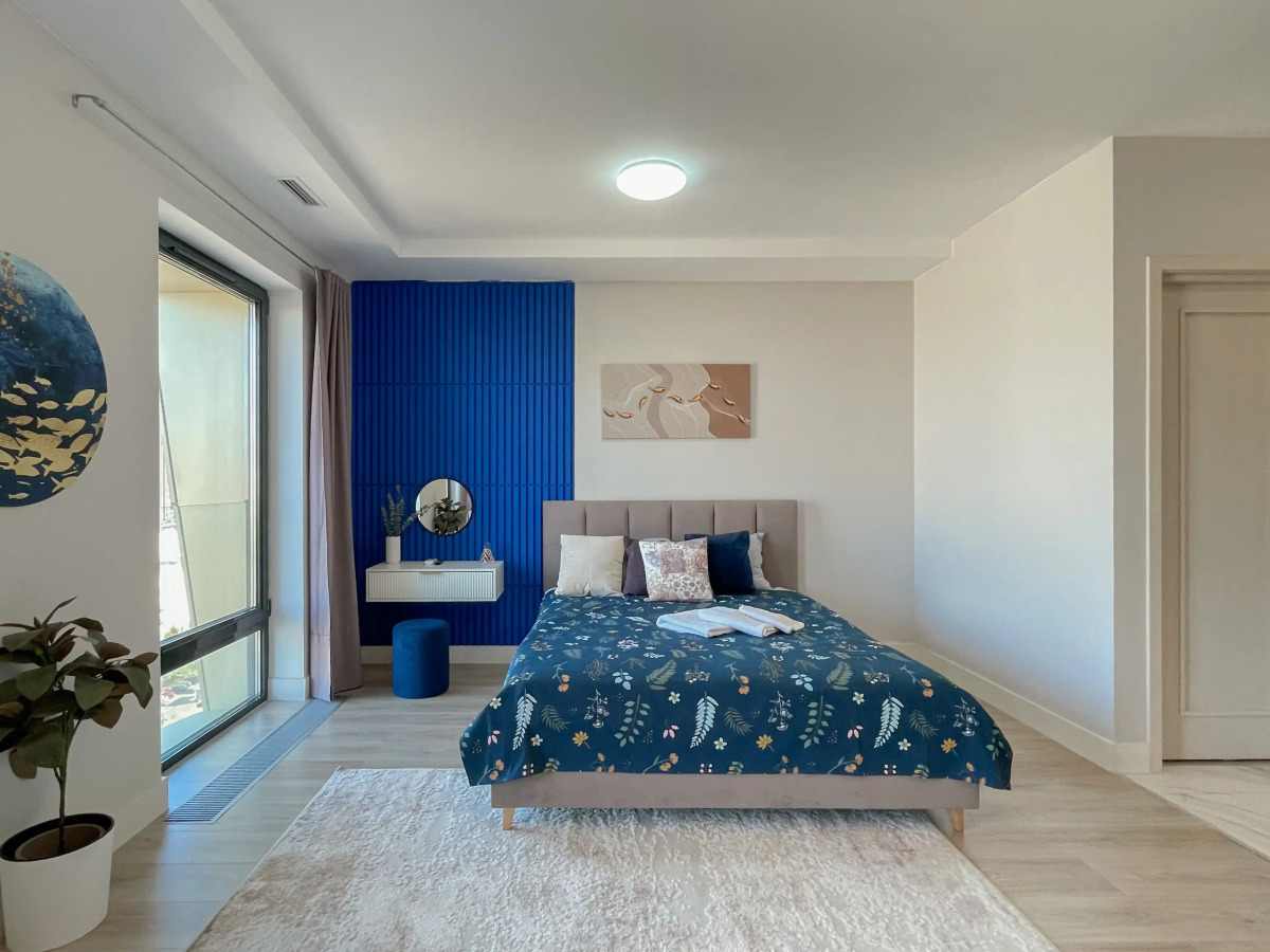 Апартаменты с Панорамными Окнами на 14 Этаже Небоскреба Бизнес-Класс в ЖК D1