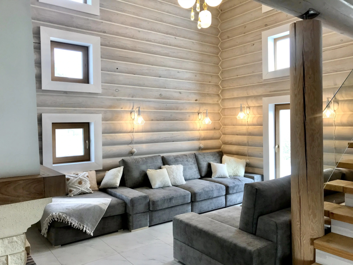 Шале на Скале с Видом на Озеро