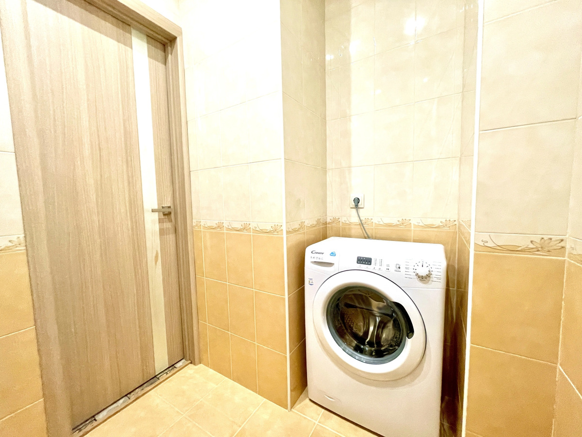 Апартаменты двухкомнатные в Центре Города на 5 этаже (рядом с набережной р. Волга)