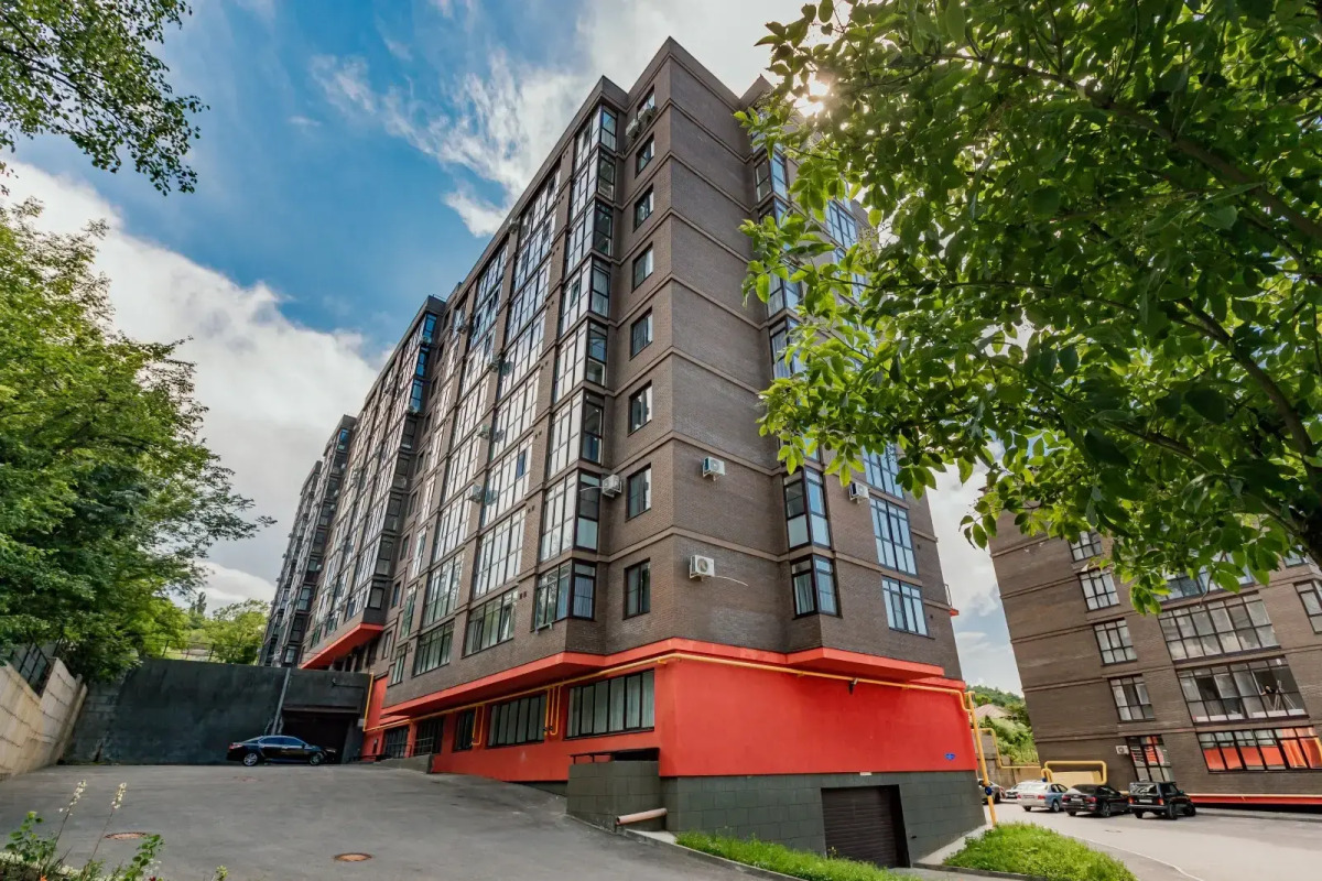 Апартаменты Гортензия Ирины Савельевой в парке с видом на горы