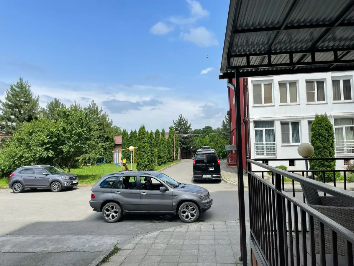 Квартира лофт с террасой на набережной в центре