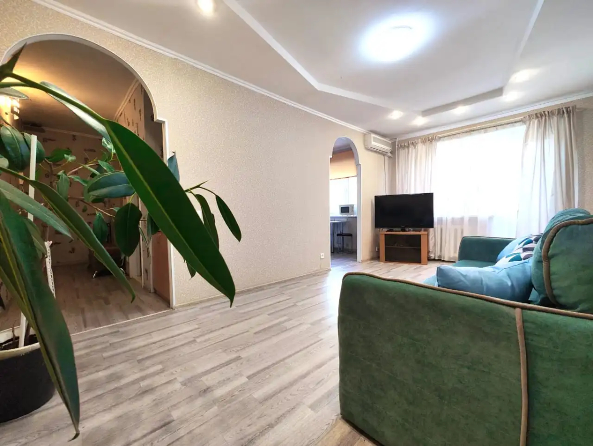 Квартира на Свободы 87