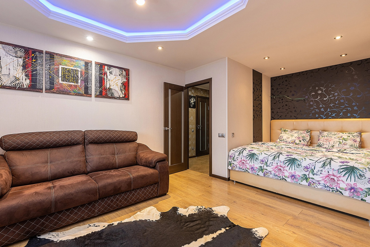 Тихие апартаменты  в центре города, ул.Горького 154. Сова-Дом