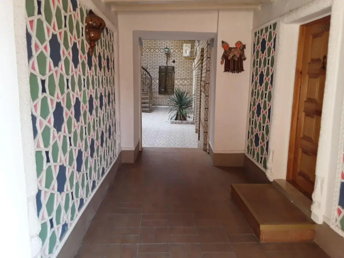 Отель Sasha & Son