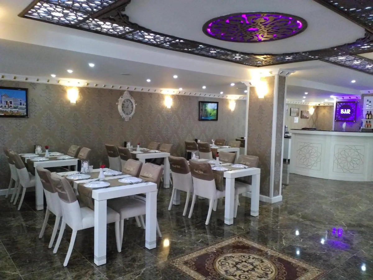 Отель Send Apart