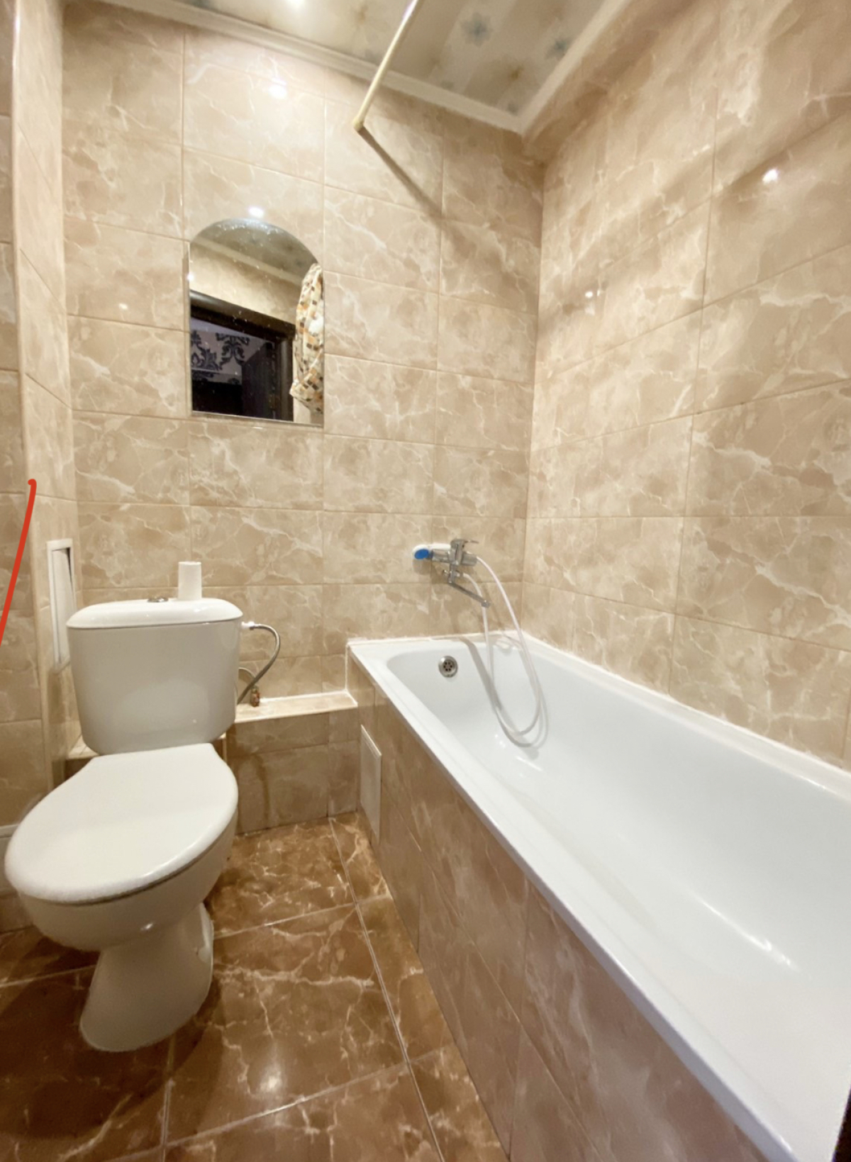 Апартаменты в центре возле парка с озером