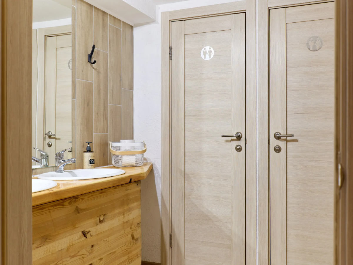 Меблированные Комнаты Rush in Aparts Своя парковка Центр Города Рядом Метро ЖД Вокзал