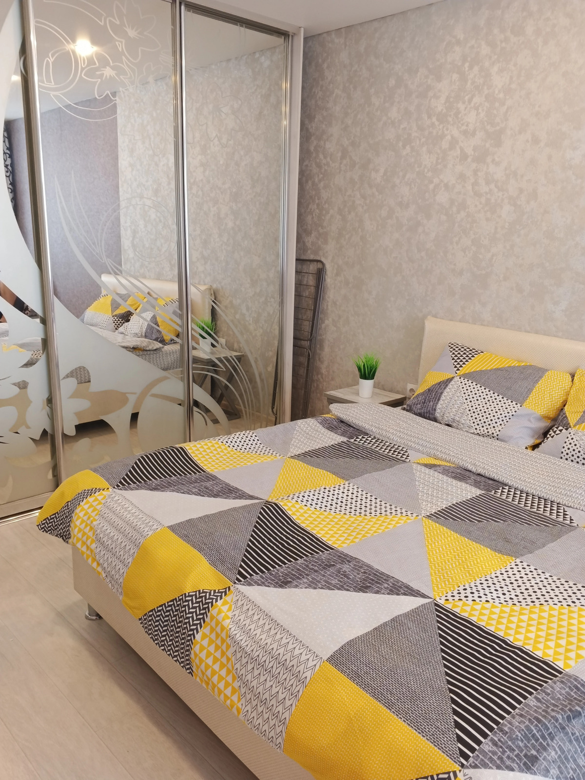 Квартира на Чудинова 12