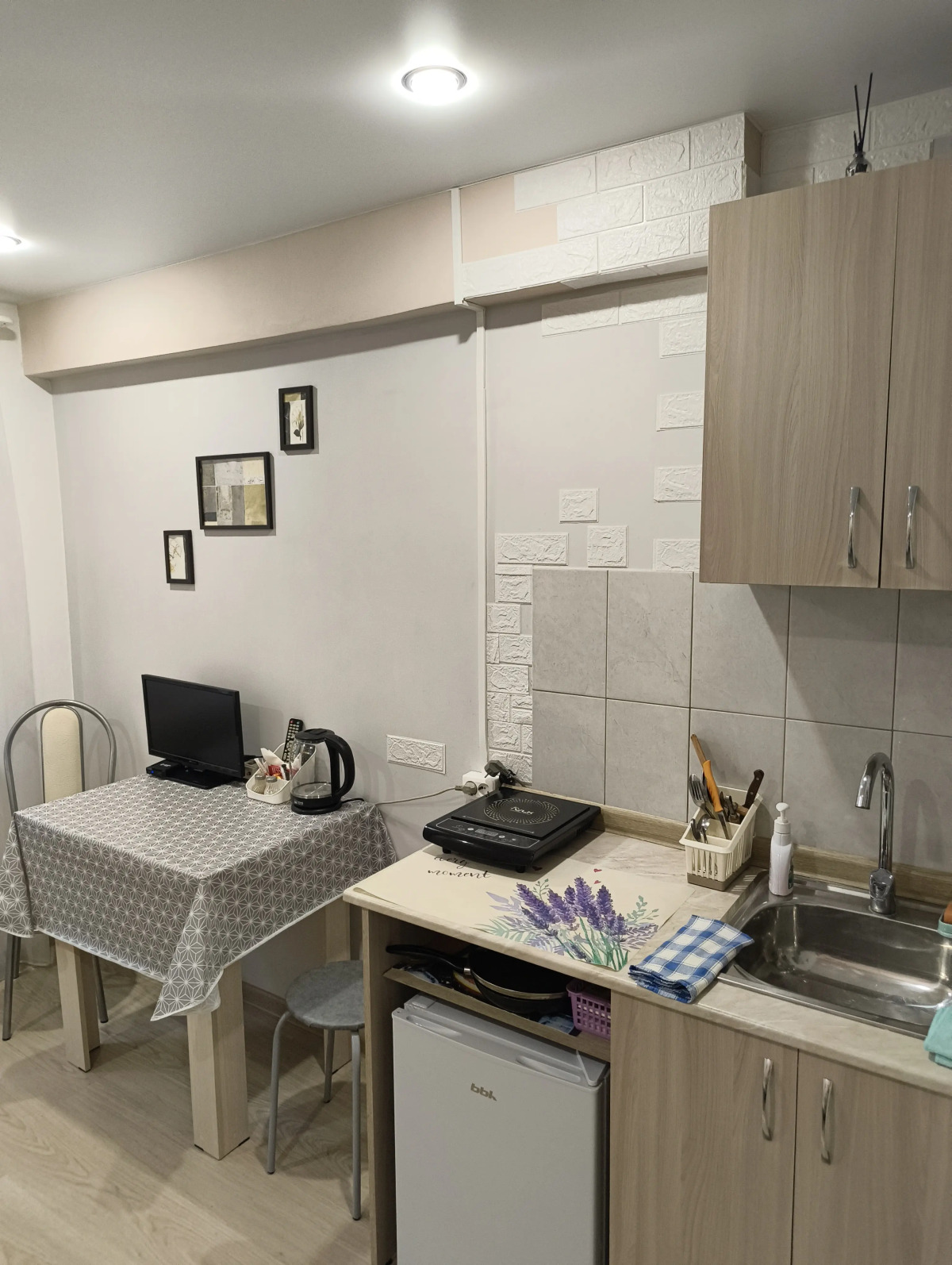 Апартаменты «Стильная мини-студия рядом с Мамаевым курганом»