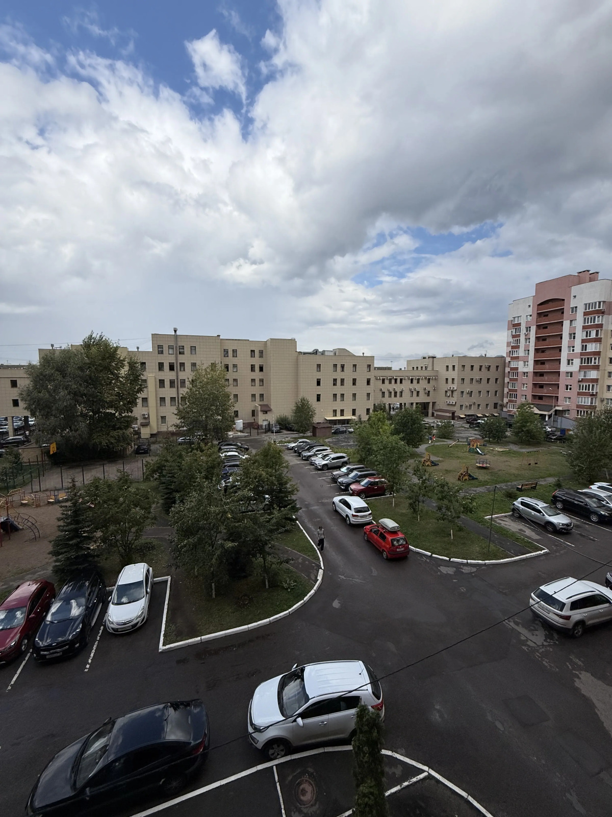 Квартира уютная с хорошим расположением на квартале