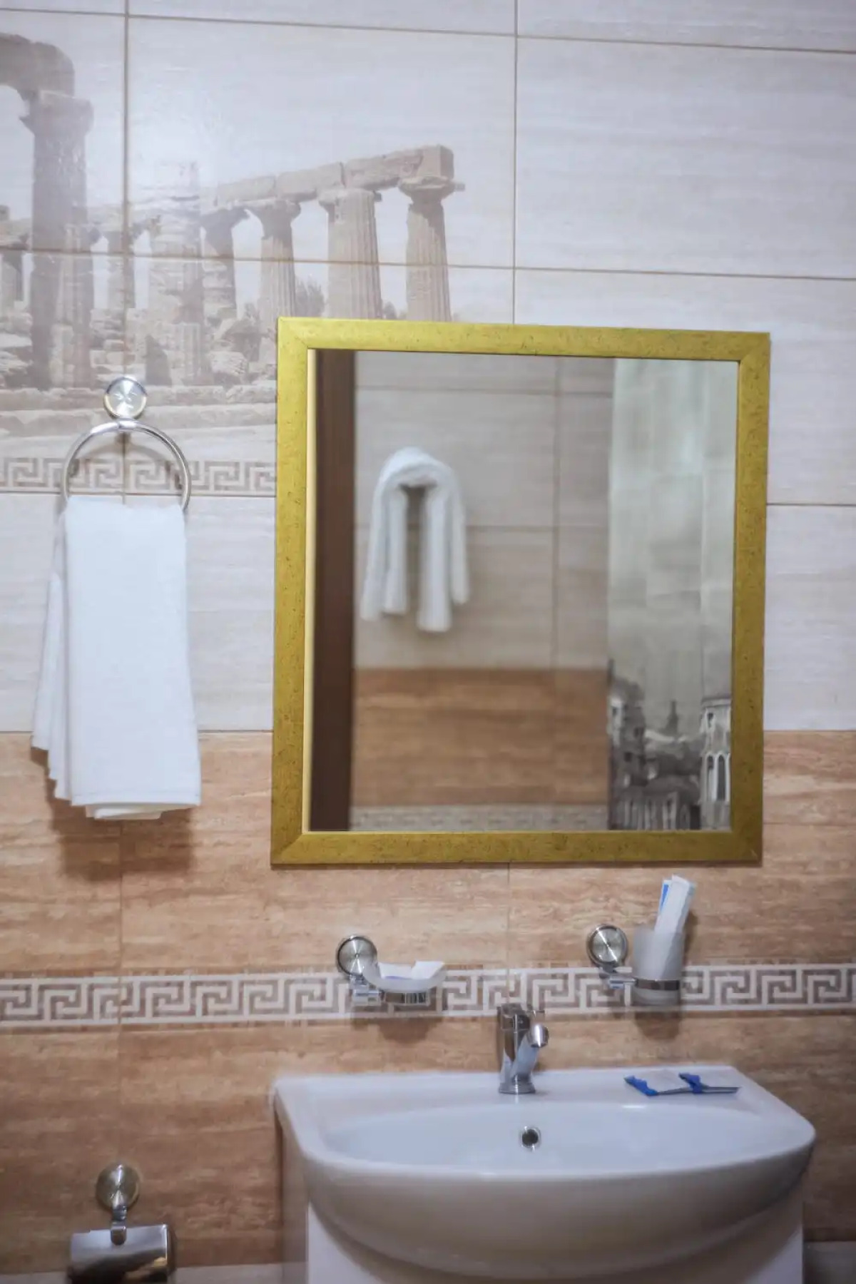 Отель Джулия