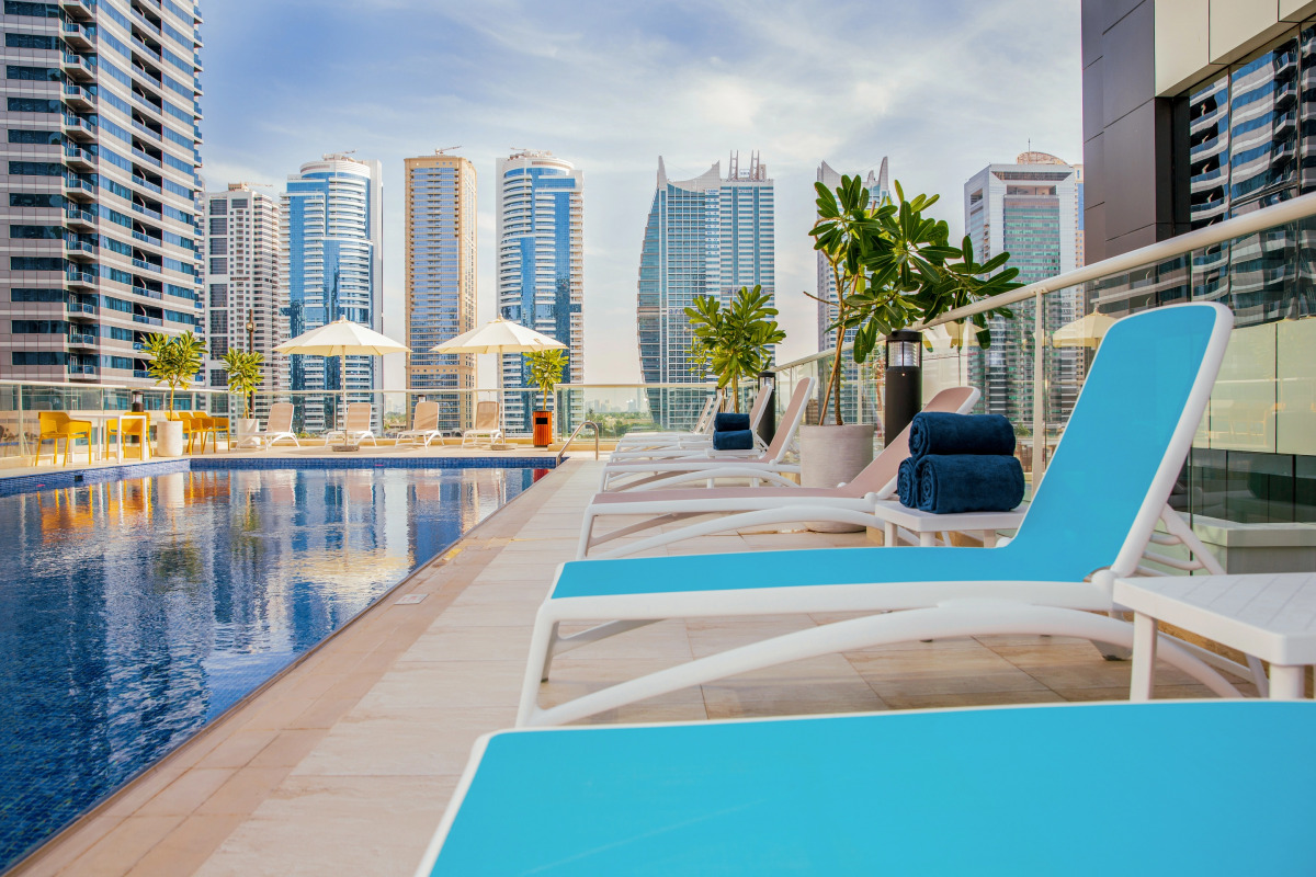 Отель Regency Luxury Suites Dubai Marina