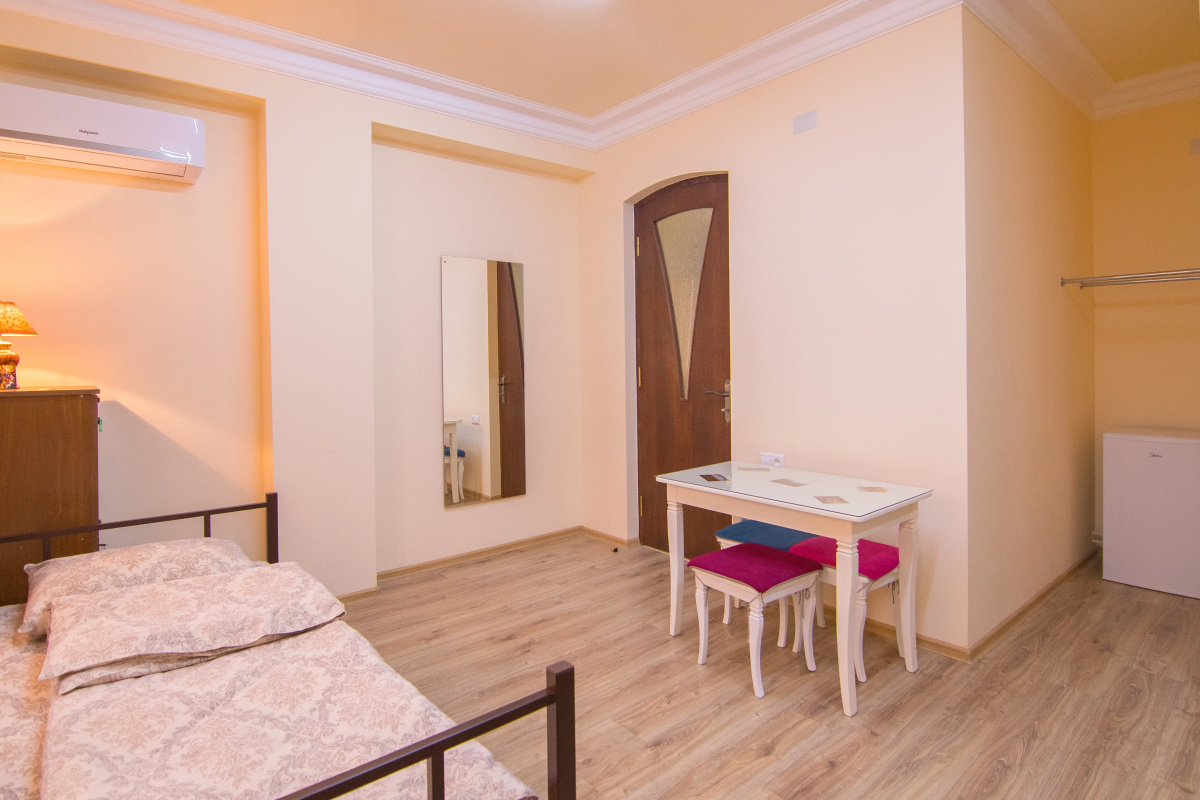Отель Tatev Hotel and Tours