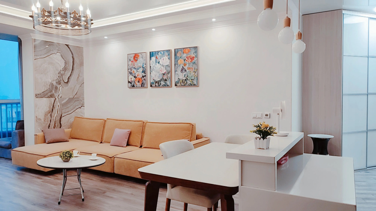 Апартаменты Шикарные В центре с видом на Золотой мост и Русский мост