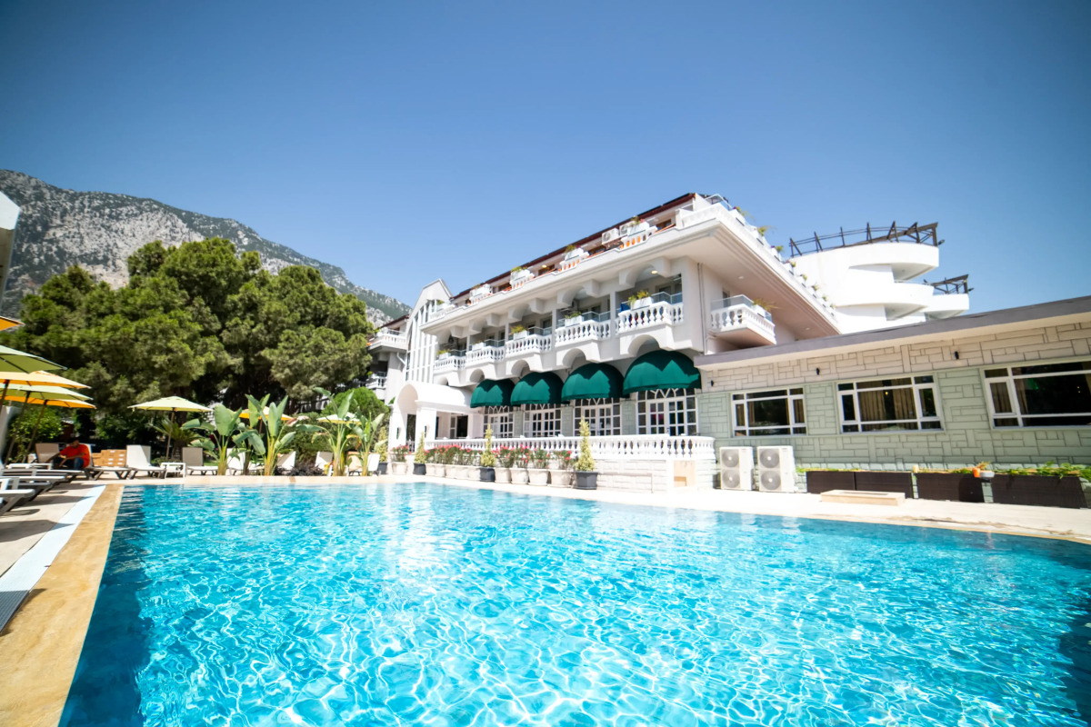 Rose Garden Premium Hotel