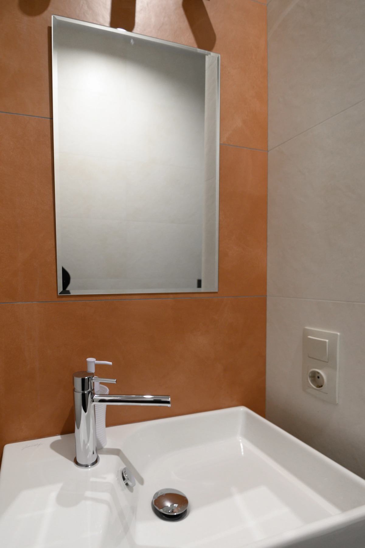 Апартаменты Современные у метро Покрышкина