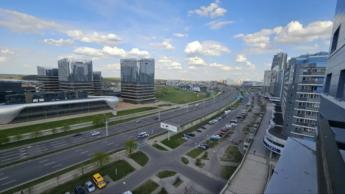 Апартаменты Просторная квартира посуточно в Минске