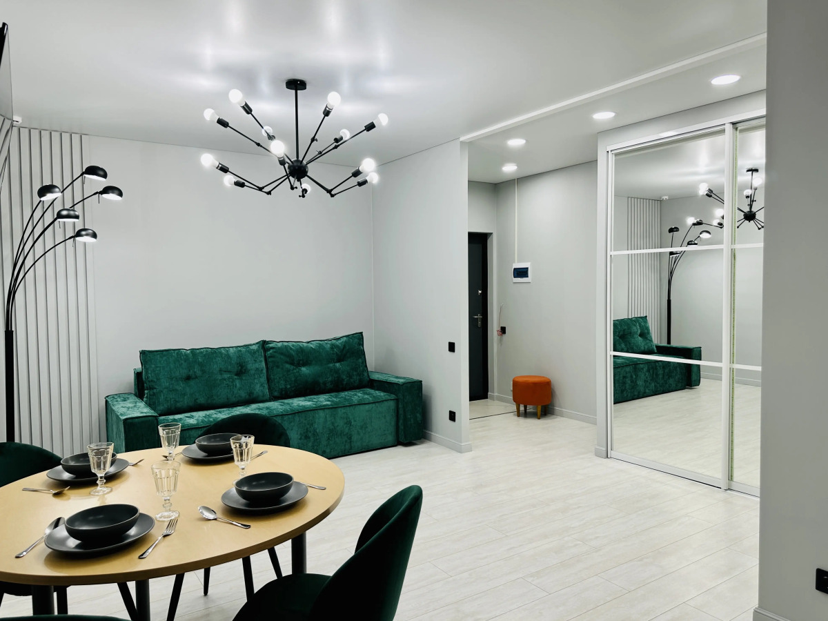 Апартаменты Unique Apart Изумруд рядом с Парком Ангелов, ФСК ЕЭС и Роскомнадзором на Мичурина 58/3