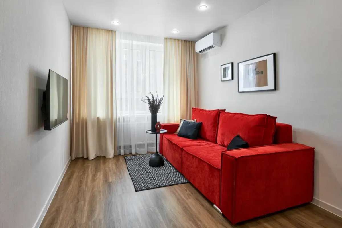 Квартира на Республики 204 к4 3