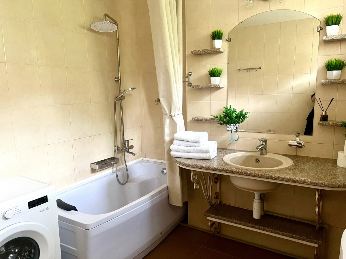 Частный дом Шикарный недалеко от Собора