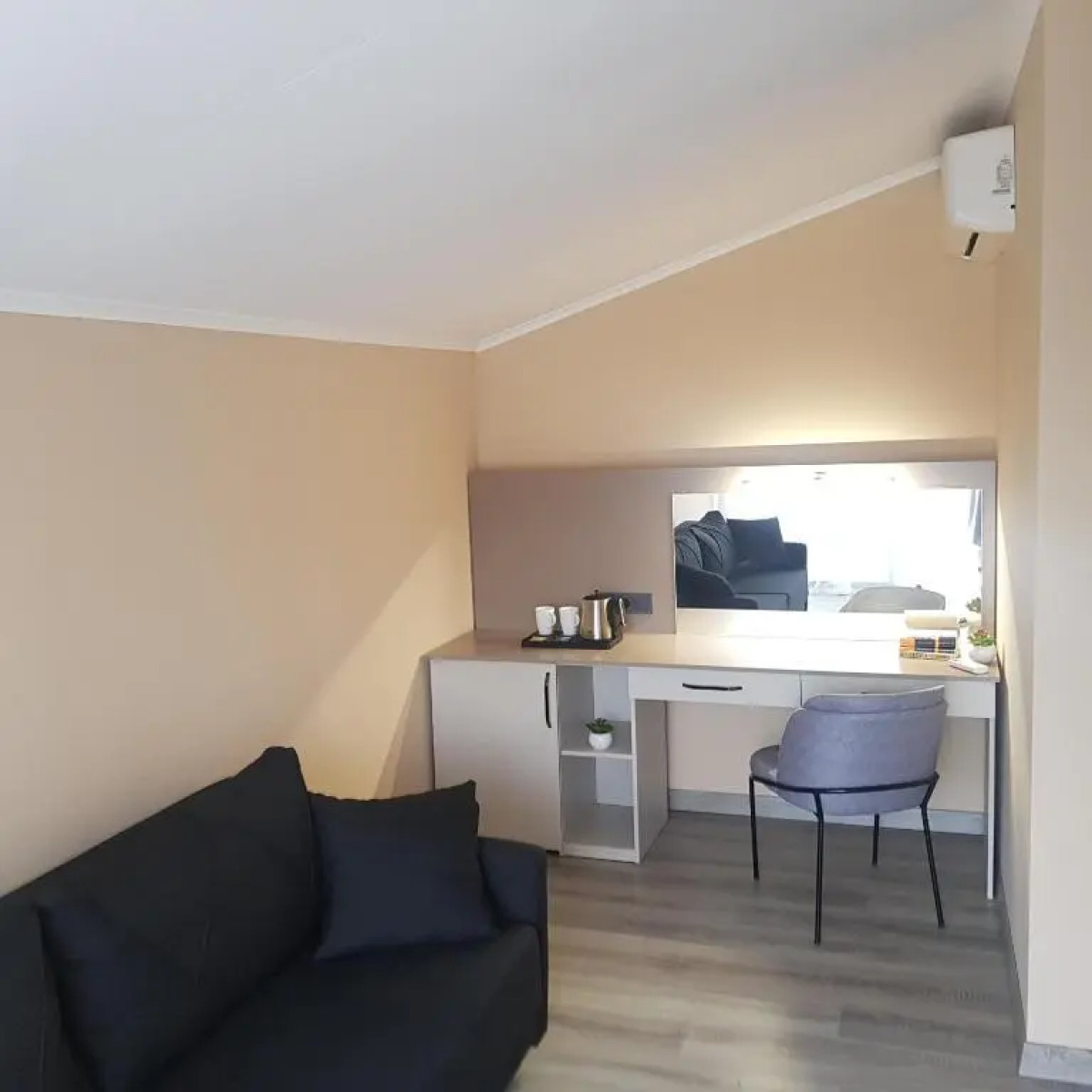 Отель Чёрный Слон