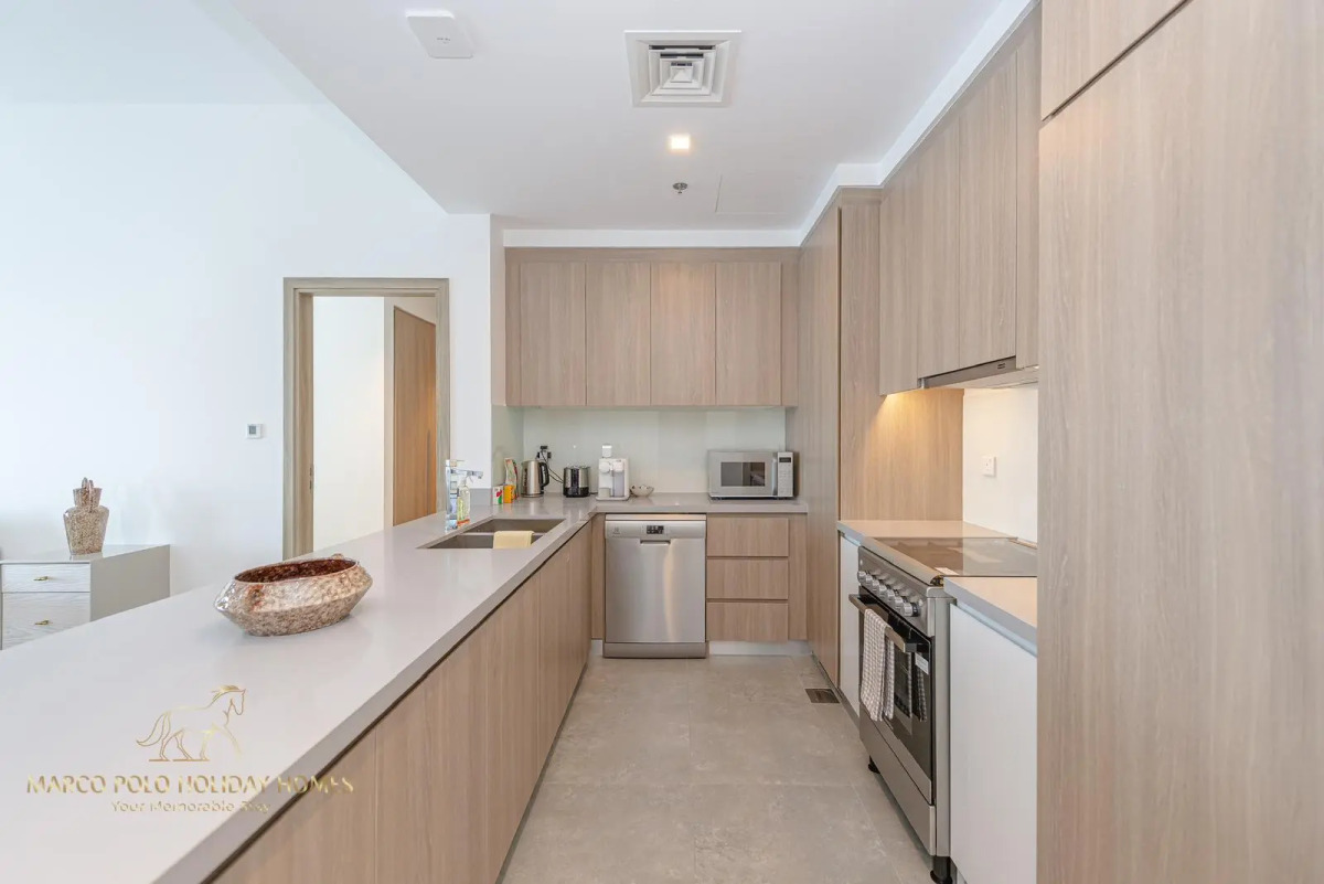 Апартаменты Marco Polo Fancy Marina Getaway With Mesmerizing Views