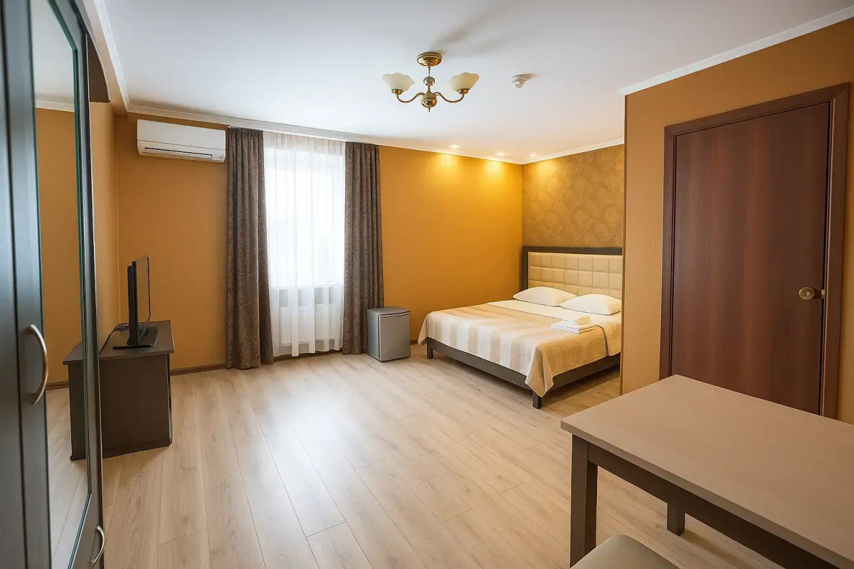 Отель Парадис