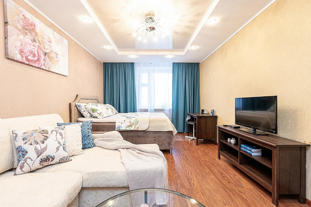 Апартаменты двухкомнатные  на Мещерском бульваре 3/3 .м.Cтрелка. Сова-Дом