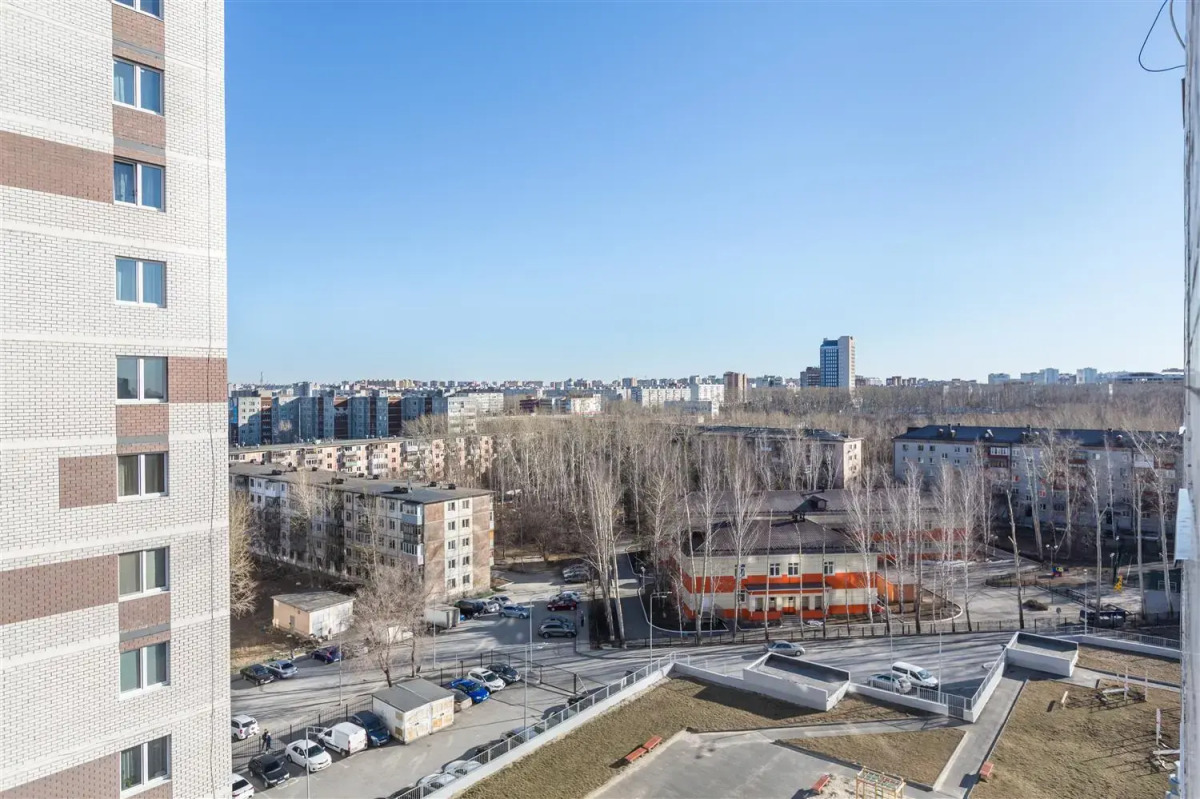 Апартаменты студия в светлых тонах в новостройке