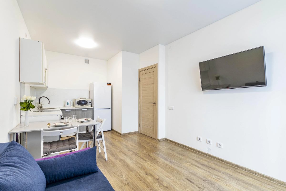 Квартира евродвушка BeGuest Крауля 89а для 4х гостей