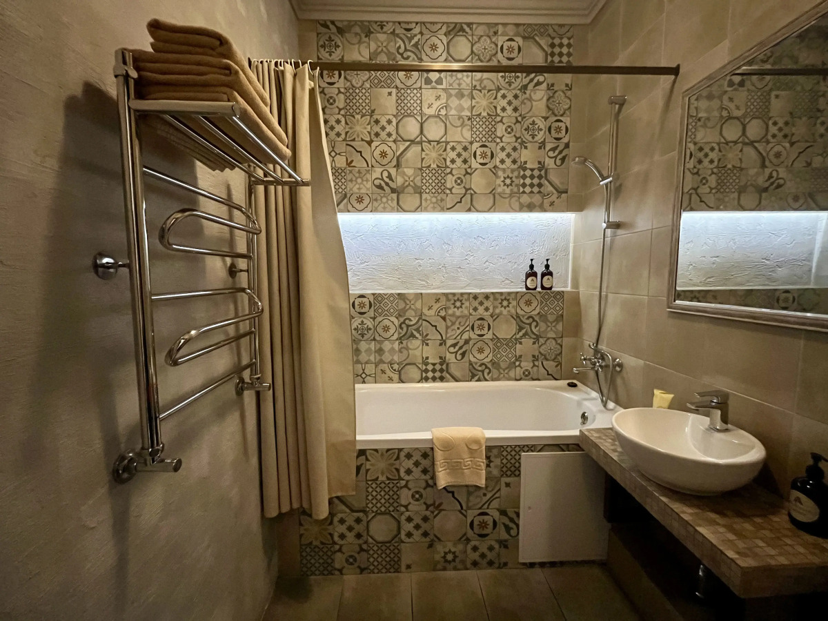 Апартаменты с проектором на Петрозаводской 85/75