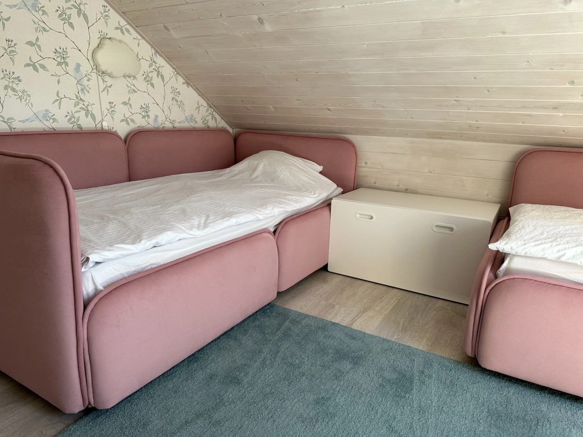 Апартаменты с двумя спальнями в частном доме