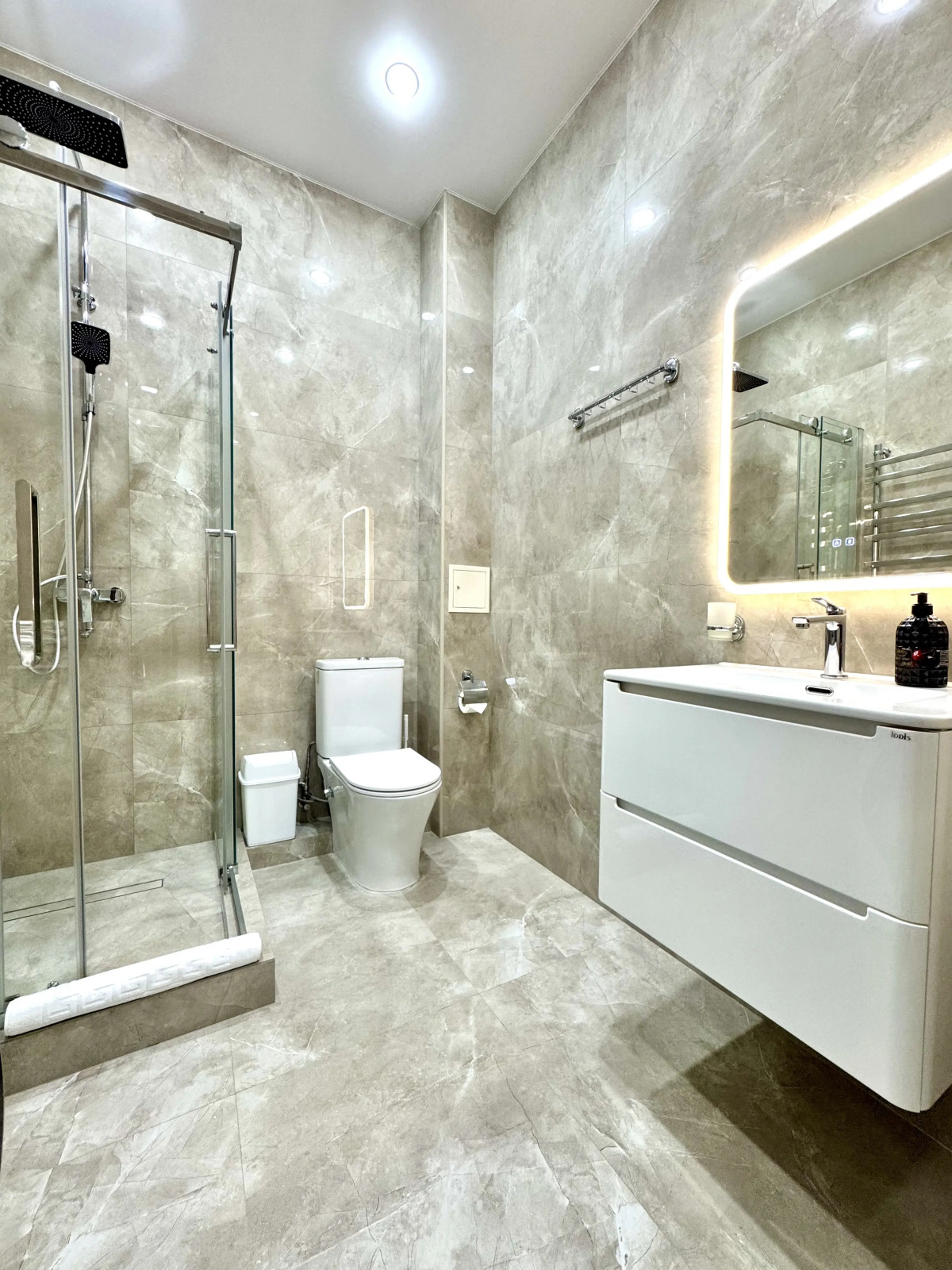 Квартира Центральное место двухкомнатный люкс