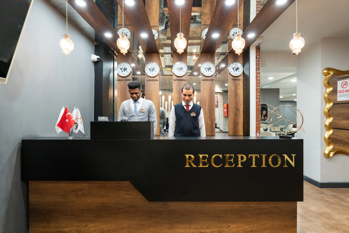 Отель Monezza Hotel