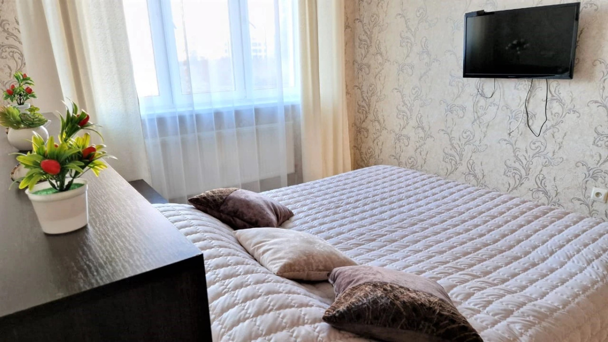 Квартира Краснозвездная 33