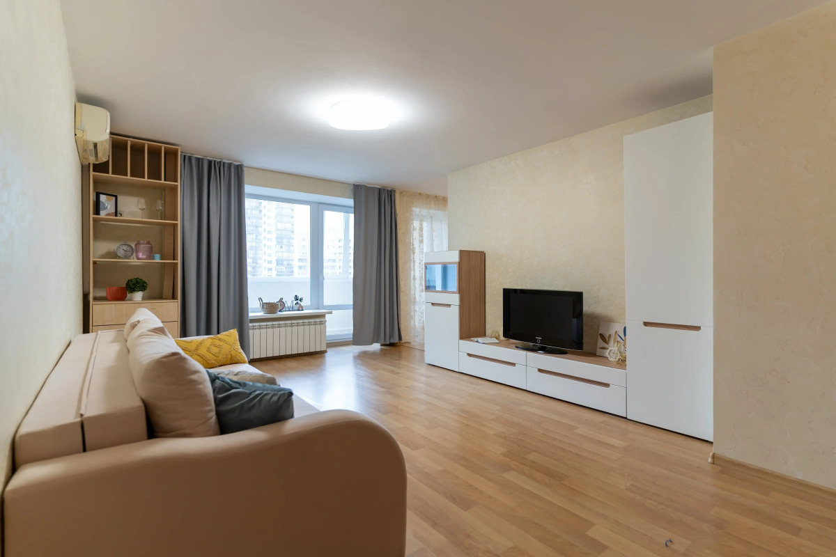 Апартаменты Трёхкомнатные с джакузи на Антона Валека 12