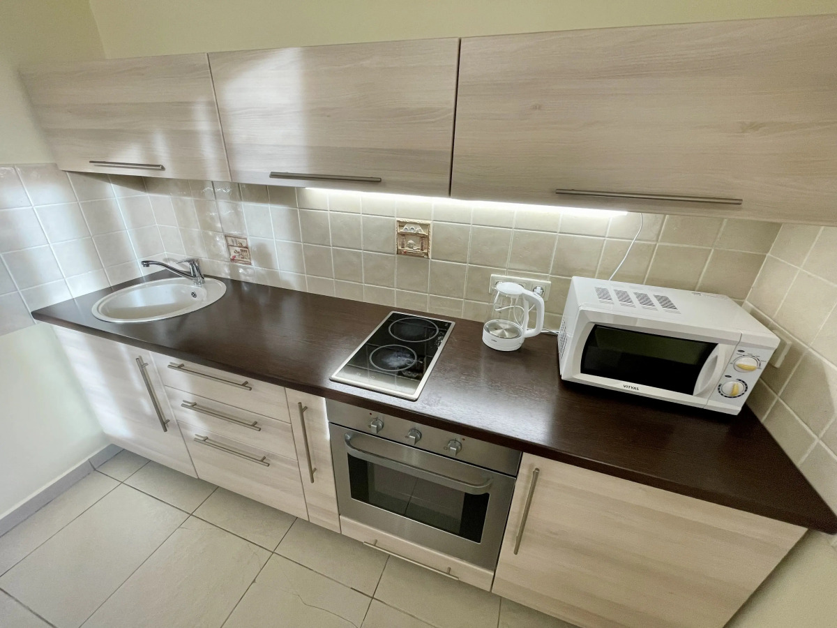 Апартаменты Авиаторов 33