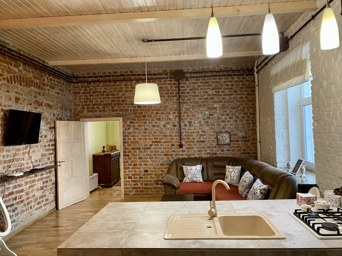 Апартаменты Ленина 15