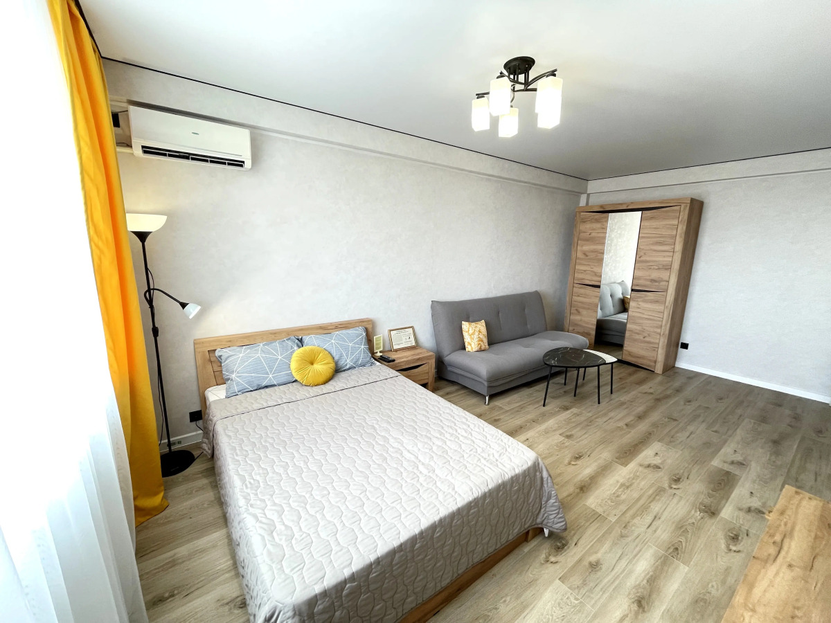 Апартаменты Проспект Победы 170