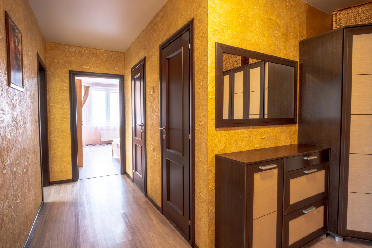 Квартира большая двухкомнатная в отличном районе