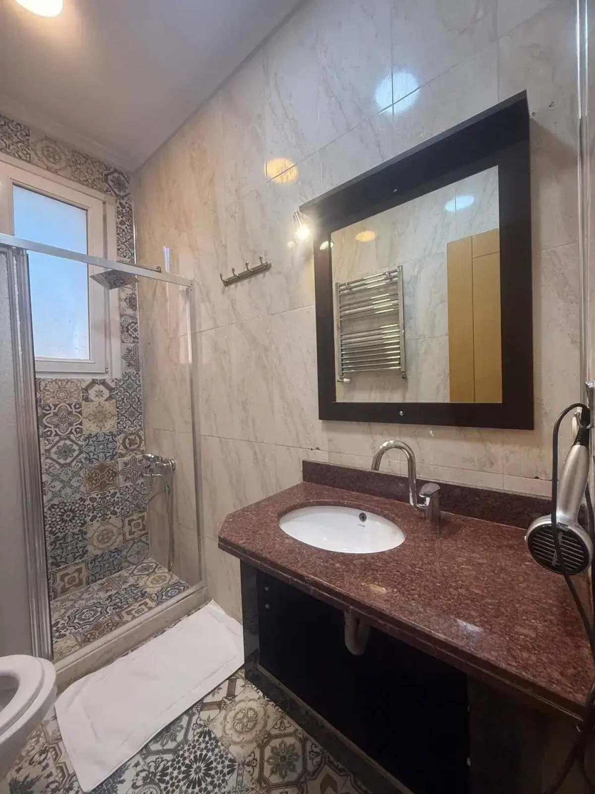 Апартаменты 3BR Flat Old Style 4AC Terrace, Metro