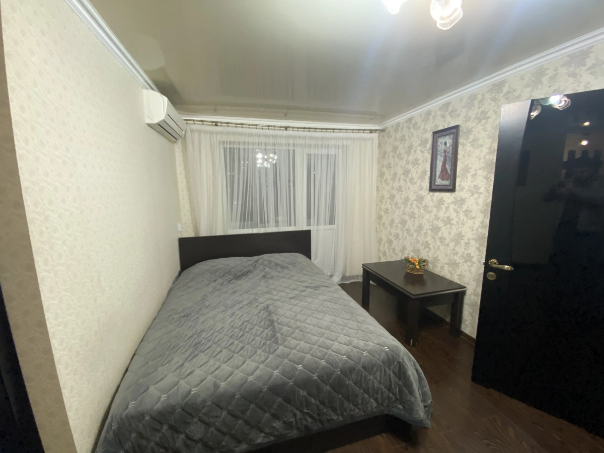 Апартаменты Вместительная двушка на проспекте Ленина